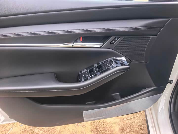 Фото 7 - Mazda 3 (Axela)