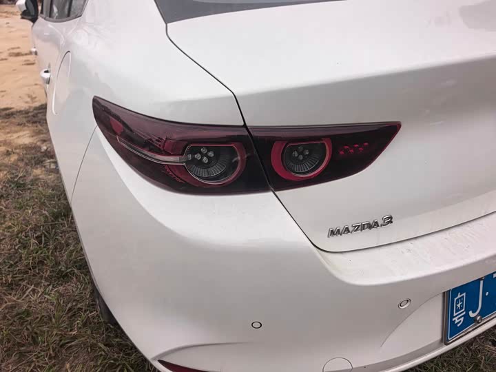 Фото 8 - Mazda 3 (Axela)