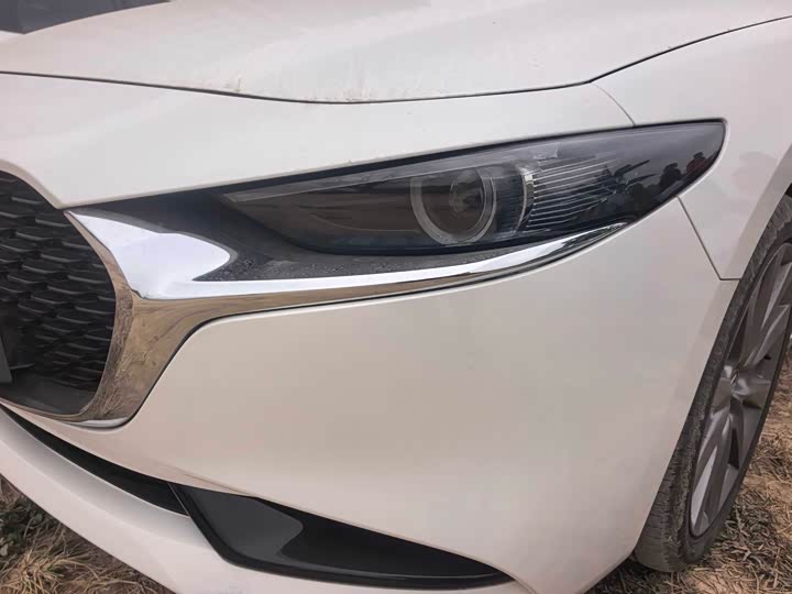 Фото 9 - Mazda 3 (Axela)