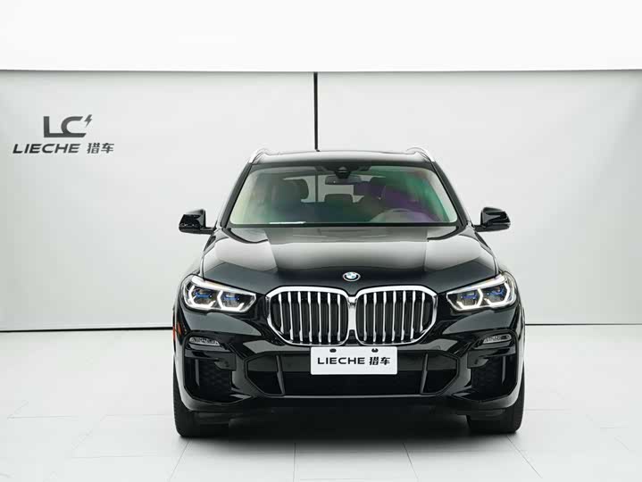 Фото 2 - BMW X5