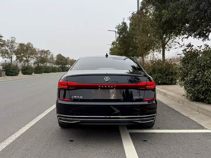 Фото 5 - Volkswagen Passat