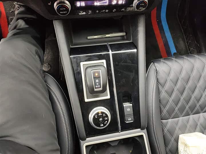 Фото 7 - Mitsubishi Outlander