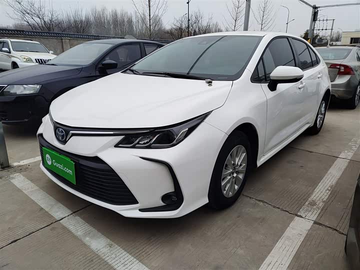 Фото 1 - Toyota Corolla