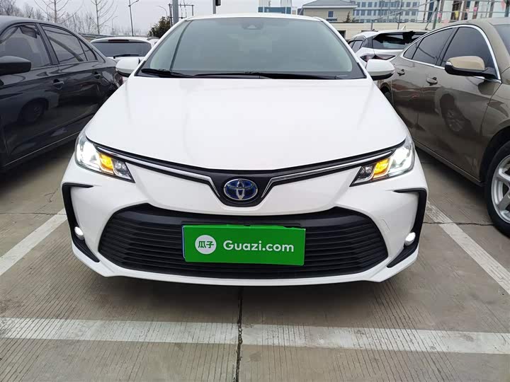 Фото 3 - Toyota Corolla