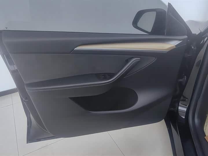 Фото 7 - Tesla Model Y