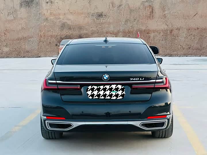 Фото 7 - BMW 7 Series