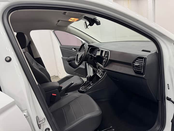 Фото 4 - Jetta VS5