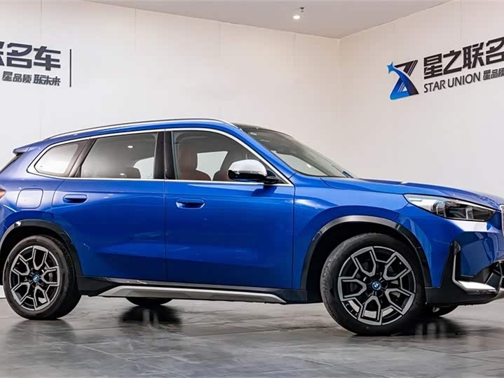 Фото 6 - BMW iX1