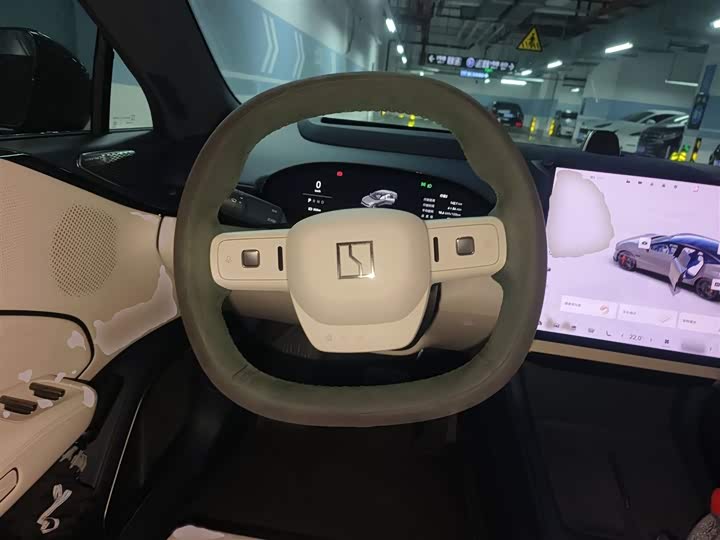 Фото 3 - Zeekr 007