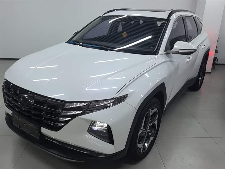 Фото 2 - Hyundai Tucson L