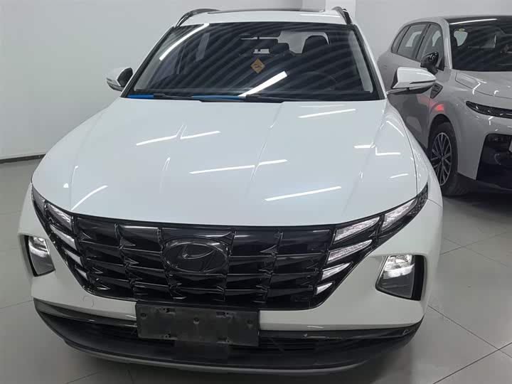 Фото 3 - Hyundai Tucson L