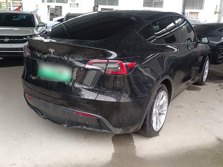 Фото 7 - Tesla Model Y