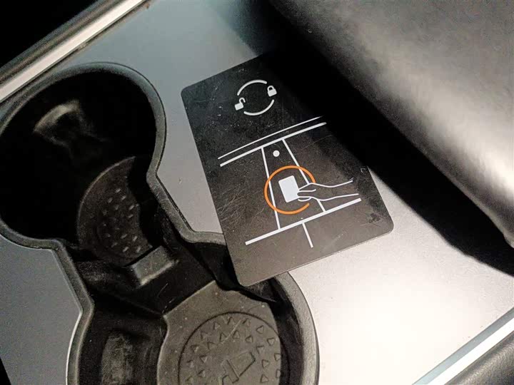 Фото 9 - Tesla Model Y