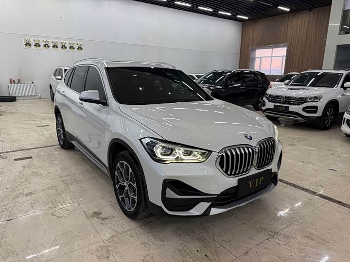 Фото 7 - BMW X1