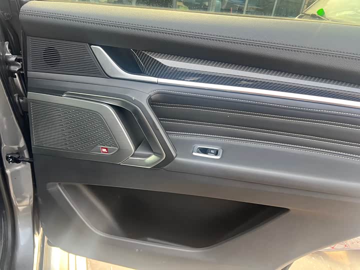 Фото 6 - Maxus Territory