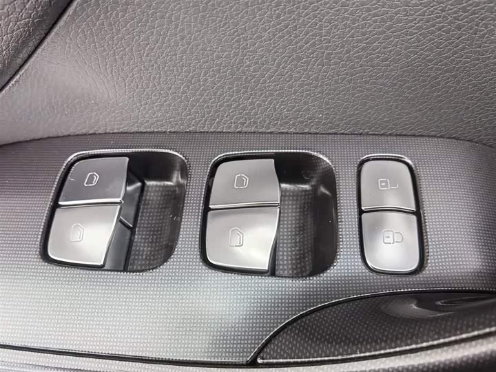 Фото 9 - Smart #1