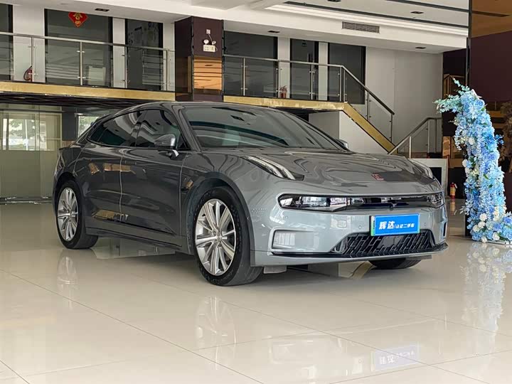 Фото 3 - Zeekr 001