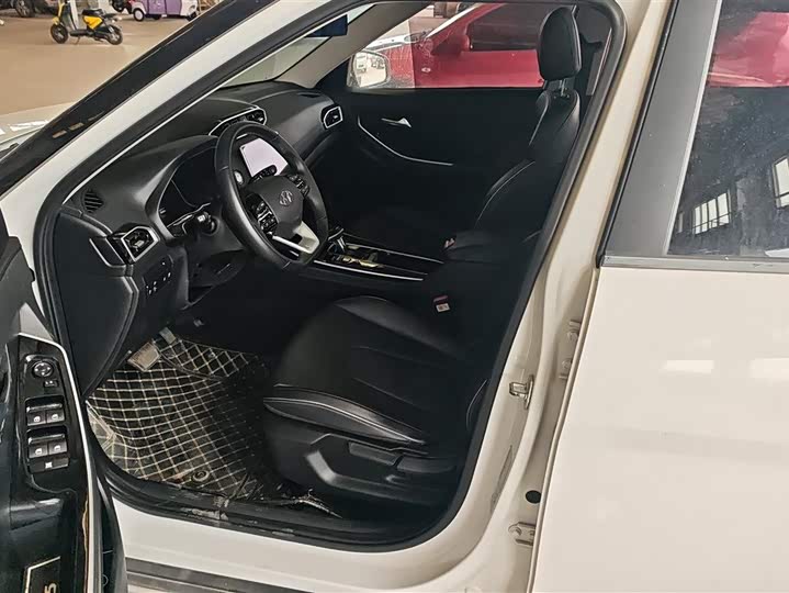 Фото 9 - Hyundai ix25 (Mufasa)