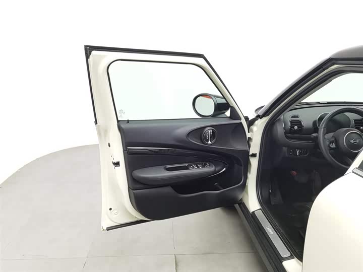 Фото 8 - Mini Clubman