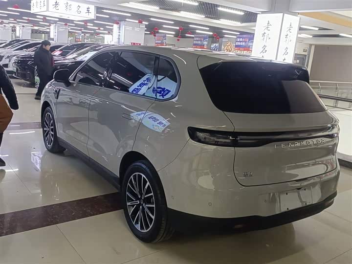 Фото 5 - Leapmotor B10