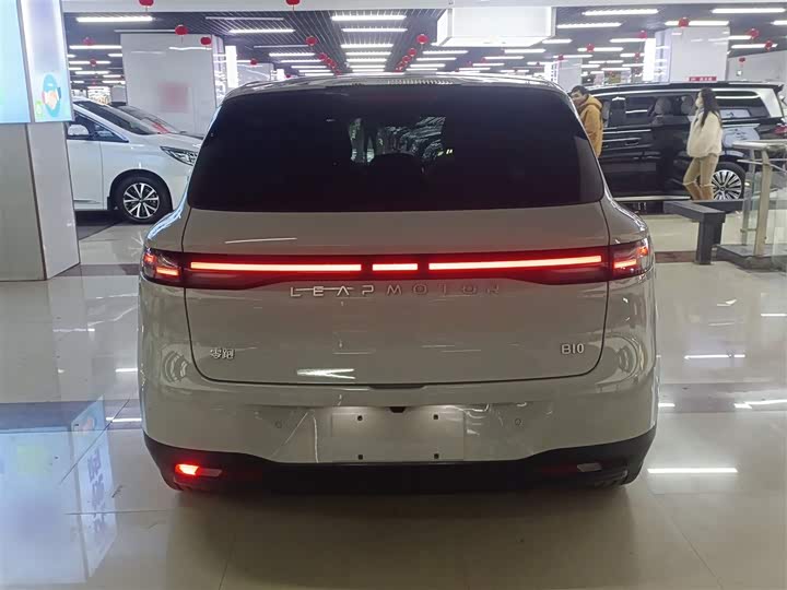 Фото 6 - Leapmotor B10