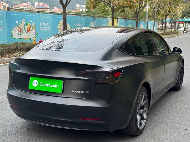 Фото 6 - Tesla Model 3