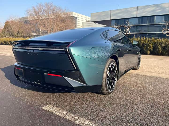 Фото 4 - XPeng P7