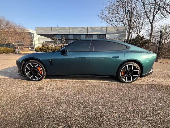 Фото 7 - XPeng P7