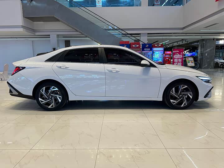 Фото 7 - Hyundai Elantra N line