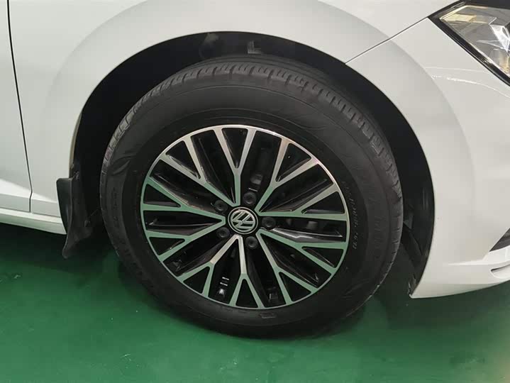 Фото 6 - Volkswagen Sagitar L