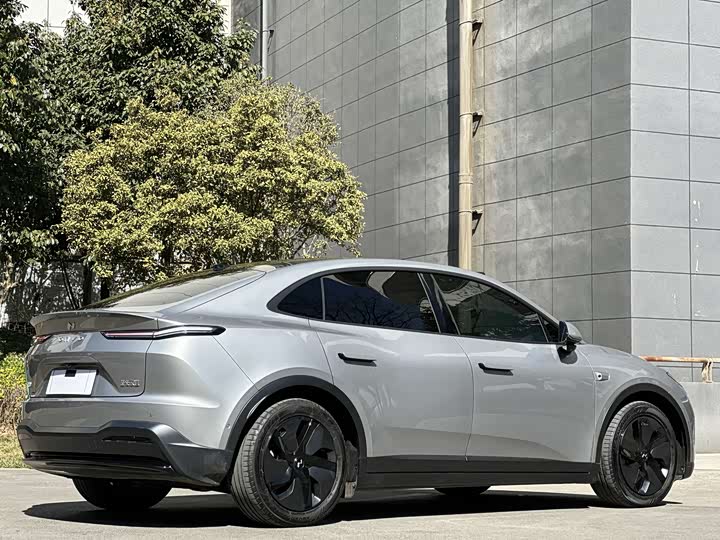 Фото 7 - Nio Onvo L60