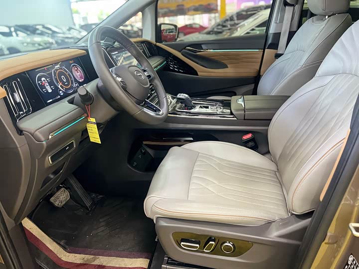 Фото 8 - GAC Trumpchi M8