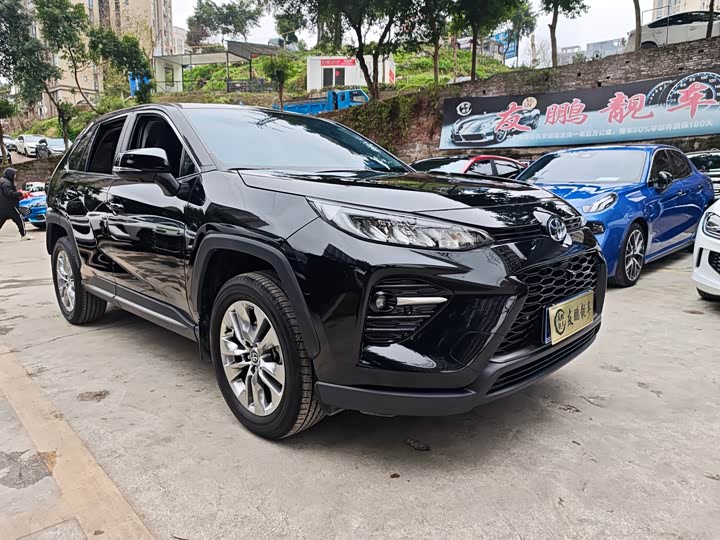 Фото 3 - Toyota Wildlander