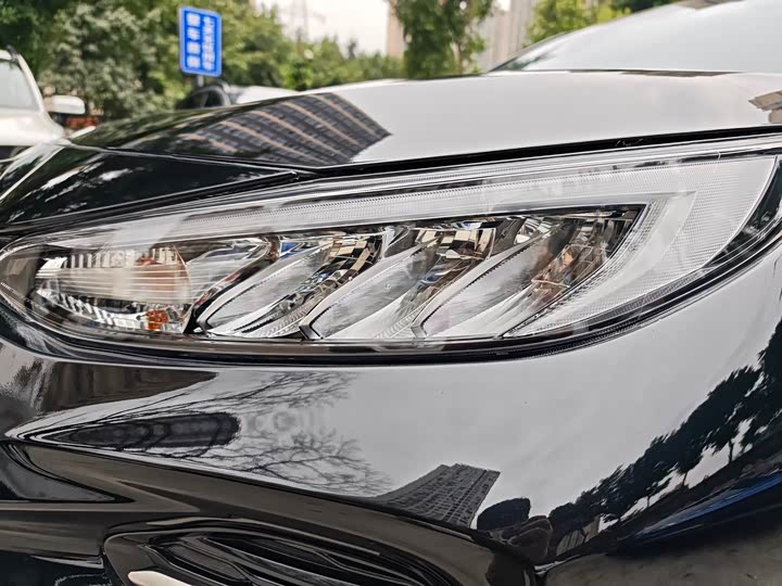 Фото 5 - Toyota Wildlander