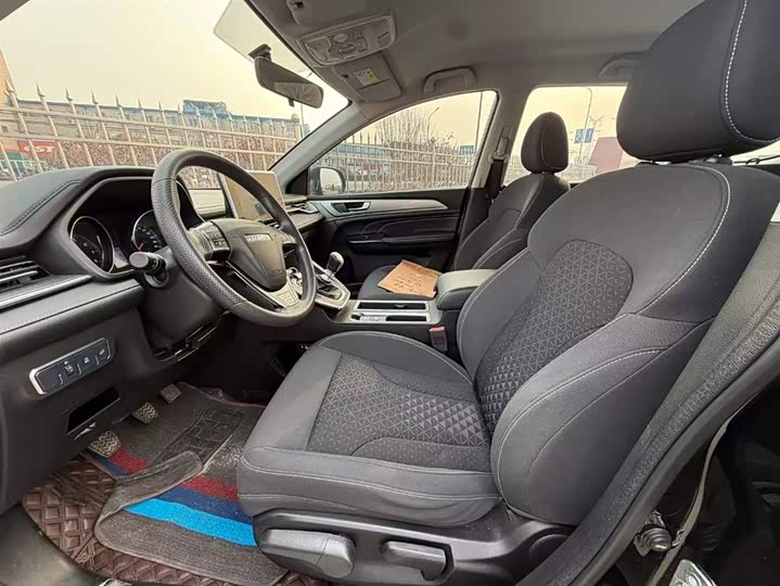 Фото 6 - Haval M6