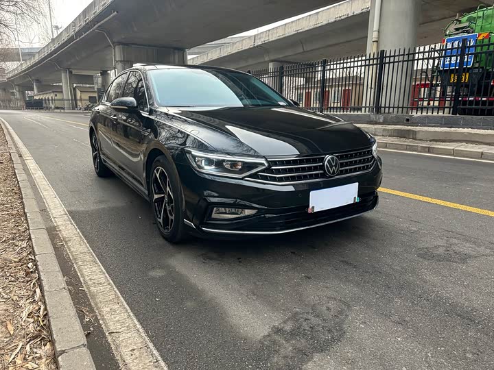 Фото 3 - Volkswagen Magotan