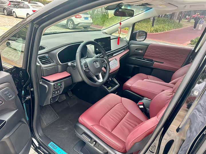 Фото 9 - Honda Elysion