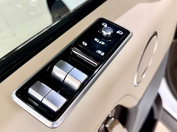 Фото 9 - Land Rover Range Rover