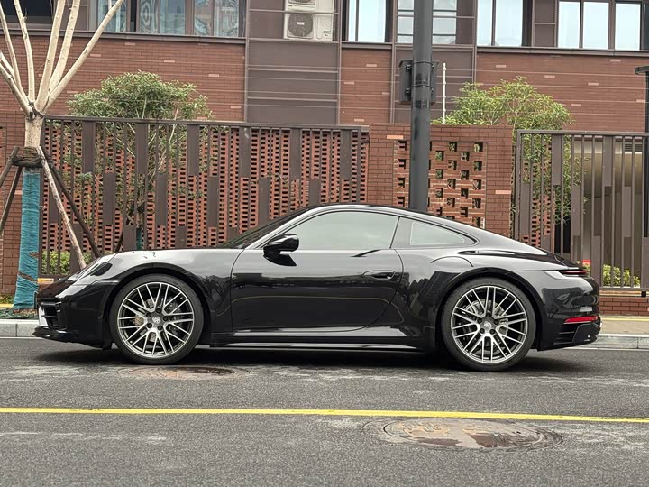 Фото 5 - Porsche 911