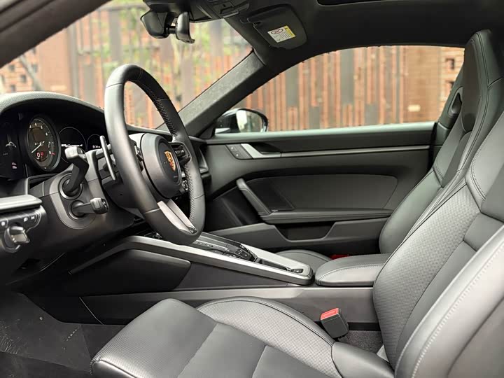 Фото 8 - Porsche 911