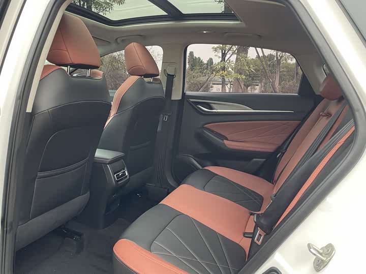 Фото 7 - Changan Eado Plus