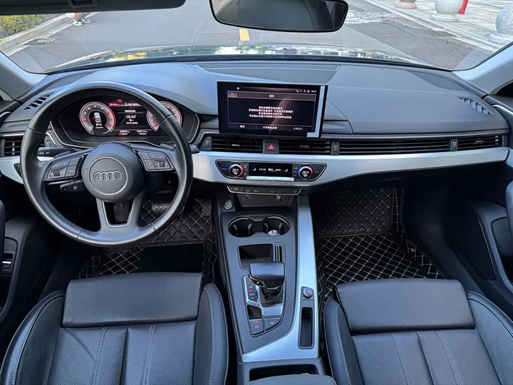 Фото 7 - Audi A4L