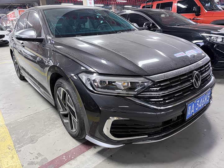 Фото 3 - Volkswagen Sagitar L