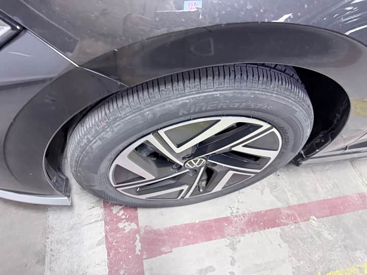 Фото 6 - Volkswagen Sagitar L