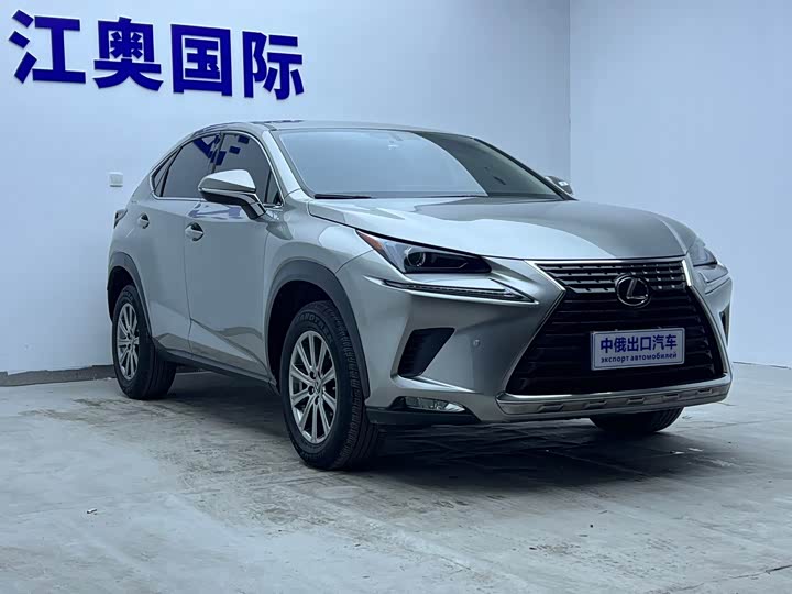 Фото 3 - Lexus NX