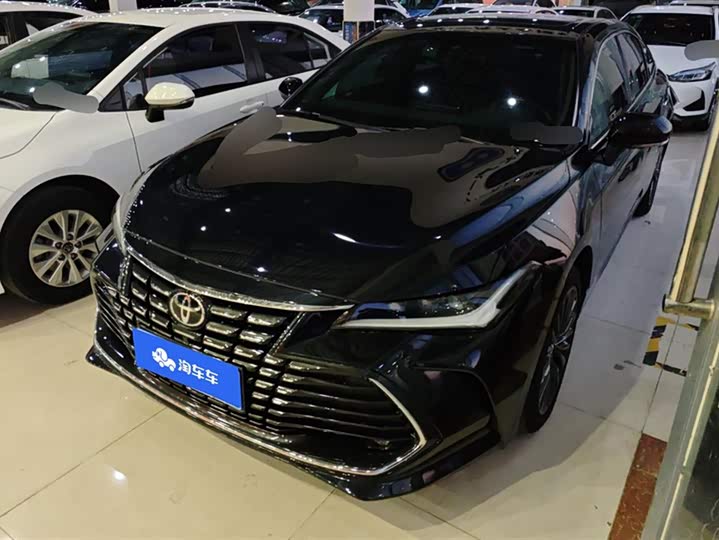 Фото 1 - Toyota Avalon