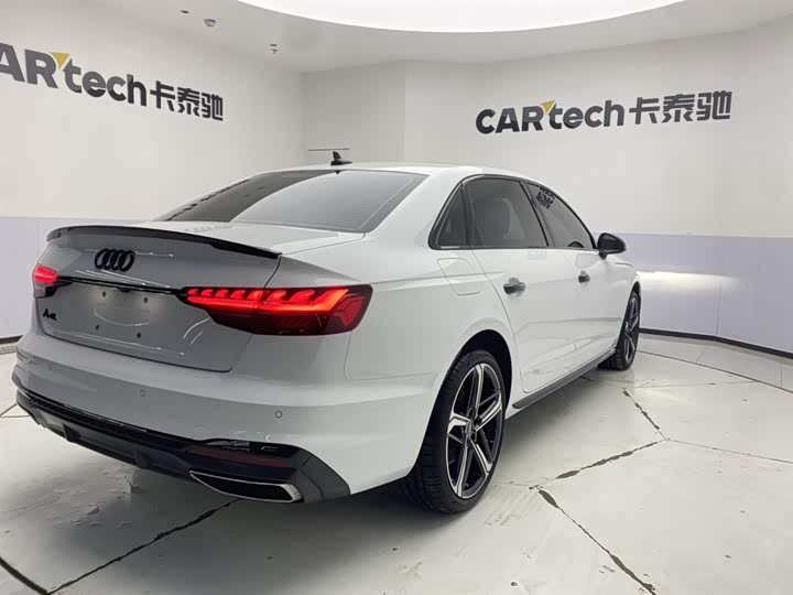 Фото 5 - Audi A4L