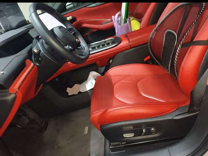 Фото 8 - Xiaomi SU7