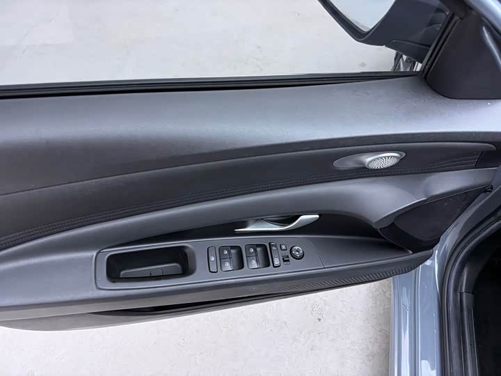 Фото 4 - Hyundai Elantra N line