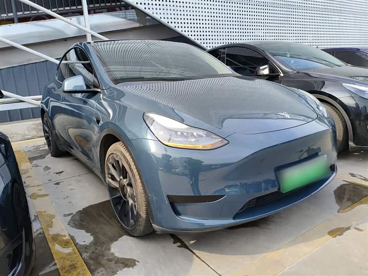 Фото 4 - Tesla Model Y